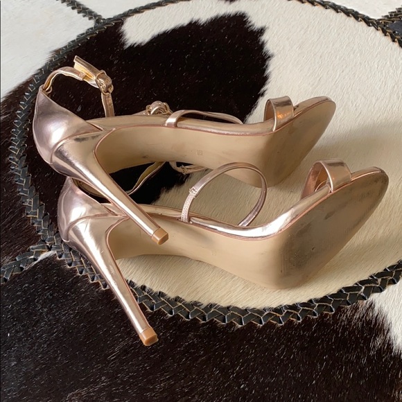 Steve Madden - Picture 4 of 5